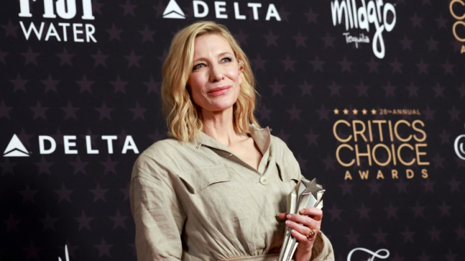 Blanchett critica premios "patriarcales" al recoger galard&oacute;n a mejor interpretaci&oacute;n