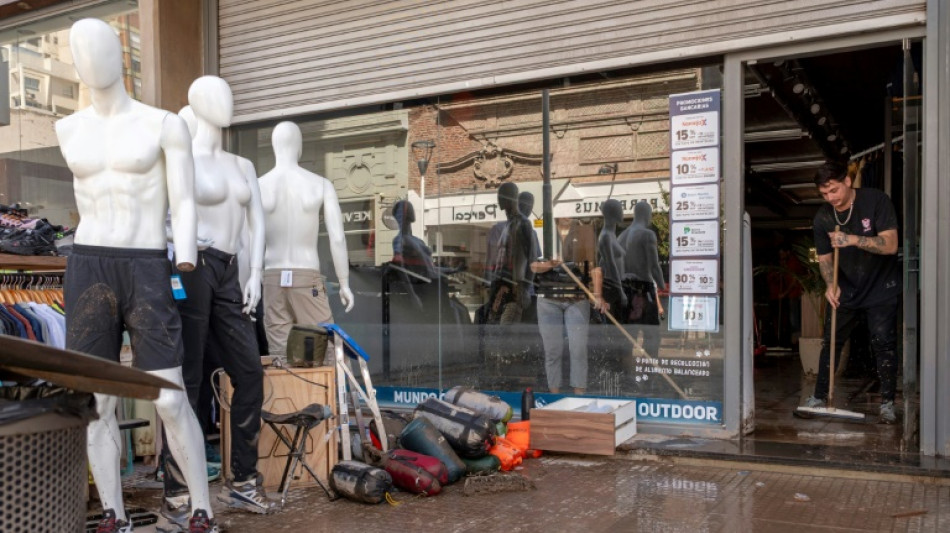 Argentine: la recherche de deux fillettes continue apr&egrave;s les inondations meurtri&egrave;res
