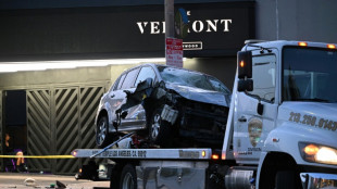 Los Angeles: une voiture fonce sur la foule et fait 30 bless&eacute;s, son conducteur en garde &agrave; vue