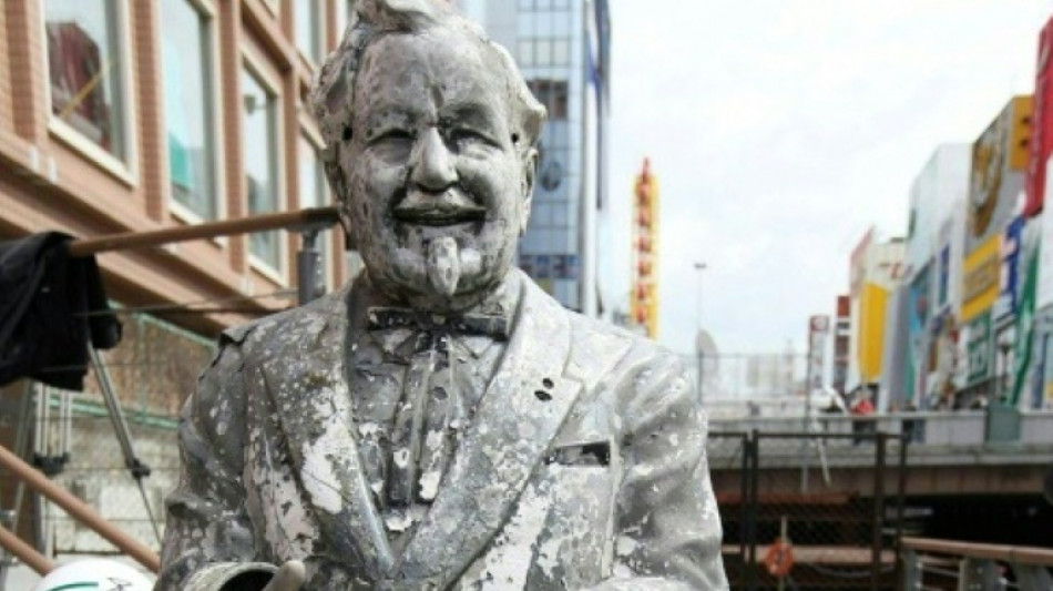 Fluch und Segen: F&uuml;r japanisches Baseball-Team bedeutende Statue feierlich entsorgt