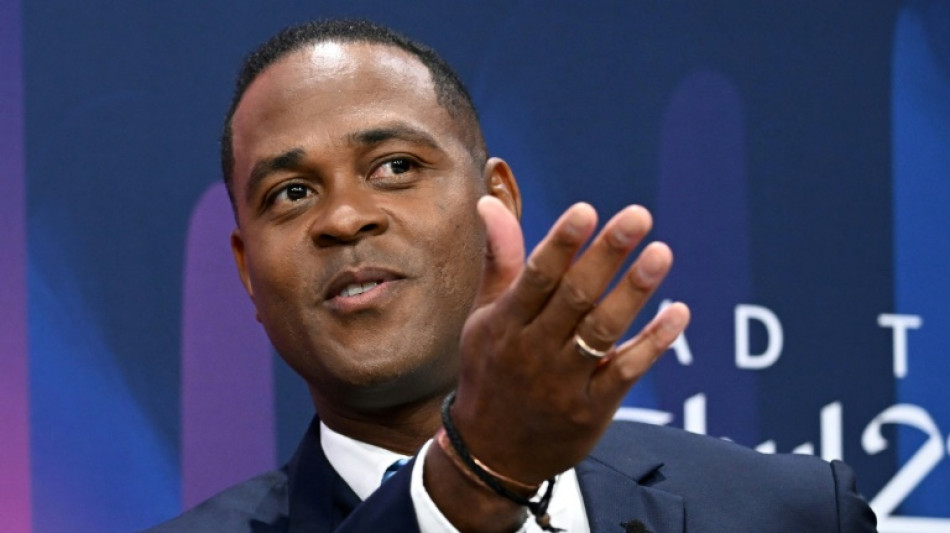 Holand&ecirc;s Patrick Kluivert &eacute; o novo t&eacute;cnico da sele&ccedil;&atilde;o da Indon&eacute;sia
