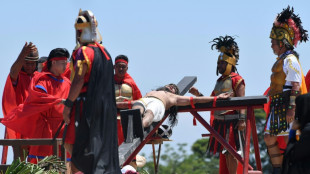 Aux Philippines, derni&egrave;re crucifixion pour le "J&eacute;sus" attitr&eacute; du Vendredi saint