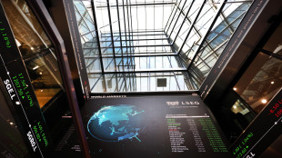 Borsa: l'Europa contrastata guarda al Medio Oriente, sale il petrolio