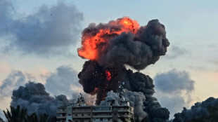 Israel causa 14 mortes no L&iacute;bano e ataca arredores de Beirute