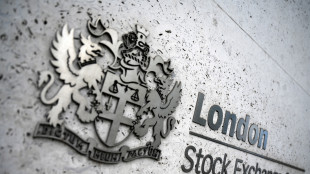 Borsa: l'Europa parte in tenuta, Londra +0,1%
