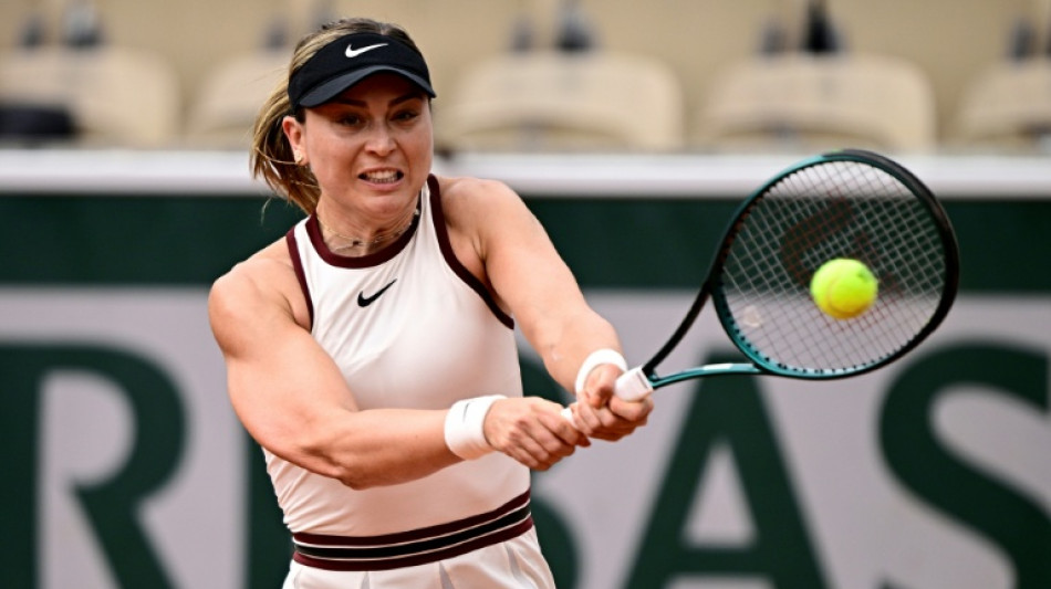 Paula Badosa vence romena de virada e vai &agrave; 3&ordf; rodada de Roland Garros