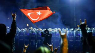 Prefeito critica acusa&ccedil;&otilde;es e Turquia tem quarta noite de protestos