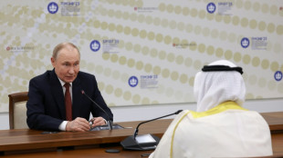 La OPEP+ aumenta su producción de petróleo en 137.000 barriles diarios