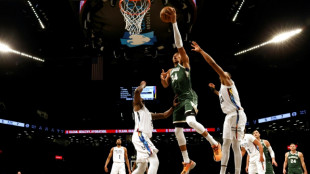 Giannis se desborda y sus Bucks logran su 15&ordm; triunfo consecutivo