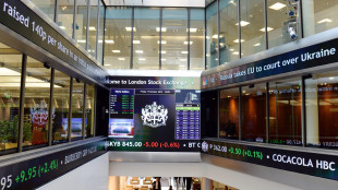 Borsa: Europa gira in calo, occhi su Parigi -1,1% alla sfida presidenziale