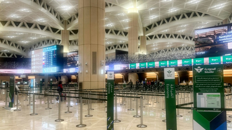 Hut&iacute;es de Yemen atacan de nuevo el aeropuerto de Riad