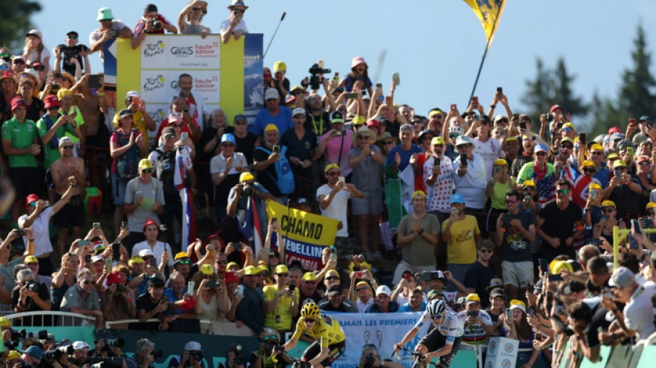 Pogacar habr&iacute;a 'firmado' estar a diez segundos de Vingegaard tras quince etapas