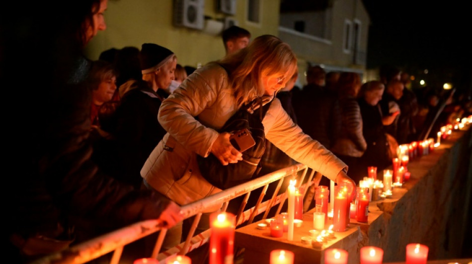 Los reyes de Espa&ntilde;a ir&aacute;n a una misa funeral por las v&iacute;ctimas de las inundaciones