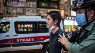 Exlegislador prodemocracia de Hong Kong recibe asilo en Australia
