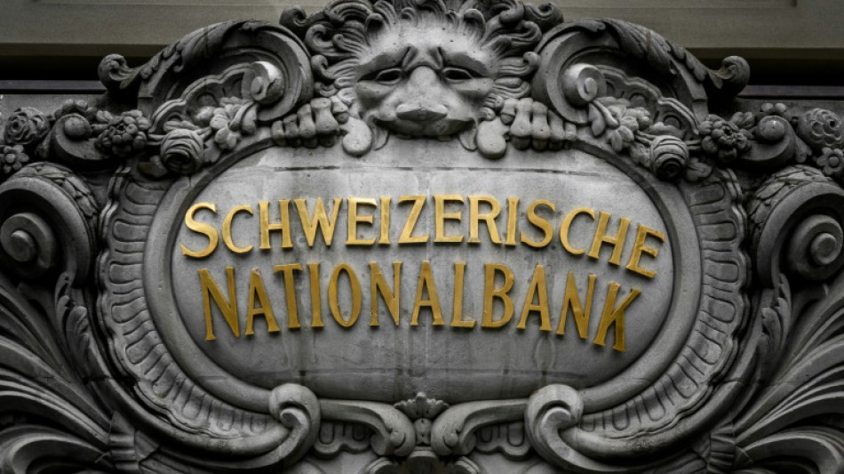 Swiss central bank cuts interest rates to zero percent
