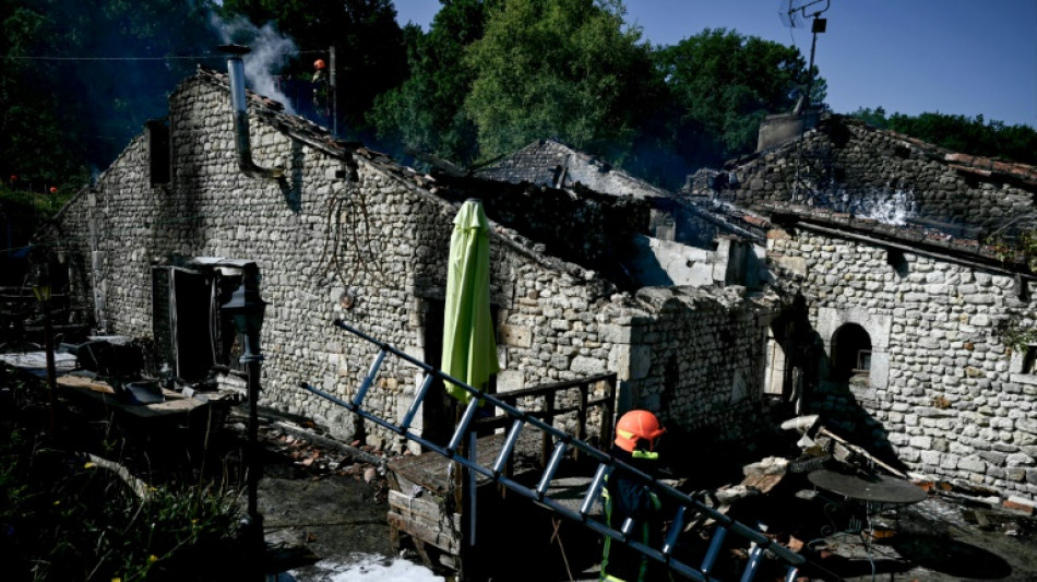 Charente: quatre morts et un disparu dans l'incendie d'un g&icirc;te accueillant des adultes handicap&eacute;s