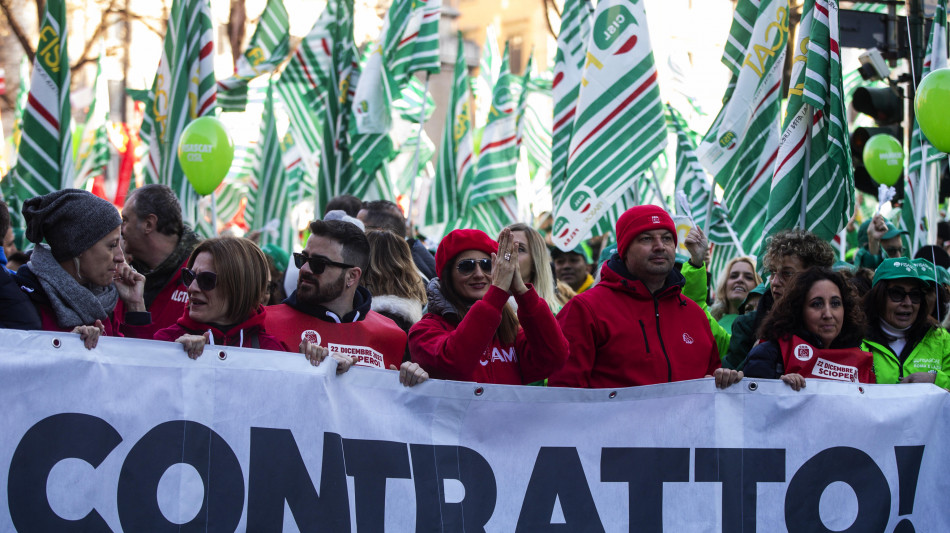Firmato nuovo contratto assicurazioni, aumento di 280 euro
