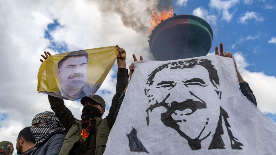 Pkk, 'stop negoziati pace finché Ankara non libera Ocalan'