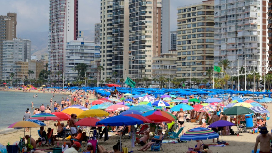Espa&ntilde;a recibi&oacute; en el verano menos turistas que antes de la pandemia