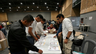 Un Congreso dividido anticipa la batalla por la presidencia en Colombia