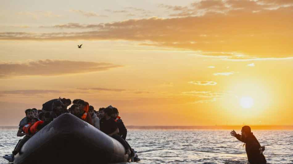 Reino Unido comemora pr&oacute;xima entrada em vigor de acordo migrat&oacute;rio com a Fran&ccedil;a