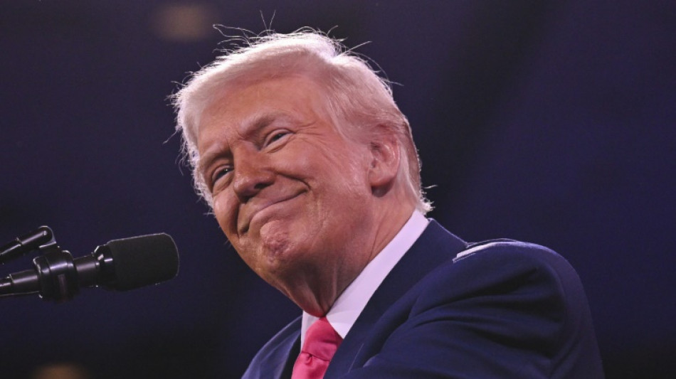 Trump parabeniza o papa Le&atilde;o XIV, uma 'grande honra' para os EUA