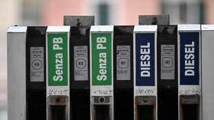 Prezzo petrolio in ribasso, Wti scambiato a 106,90 dollari
