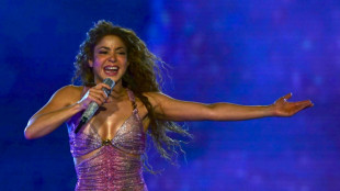 Shakira faz show em Lima ap&oacute;s deixar hospital, segundo imprensa peruana