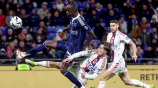 Ligue 1 : Accroch&eacute; par le Paris FC, Lyon s'en sort bien