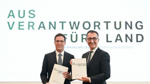 Baden-W&uuml;rttemberg: Gr&uuml;ne und CDU unterzeichnen Koalitionsvertrag