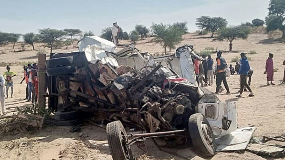 Al menos 20 muertos al chocar un autob&uacute;s y un cami&oacute;n en Senegal