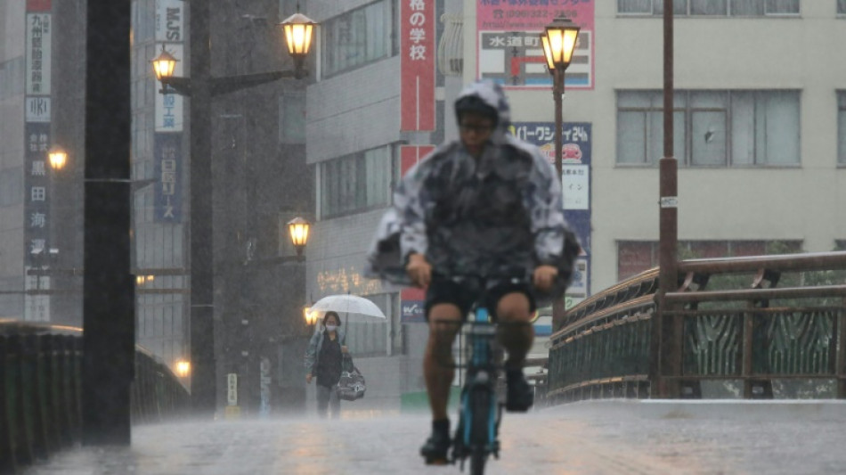 Japón urge a millones a evacuar tras lluvias que provocaron inundaciones y aludes