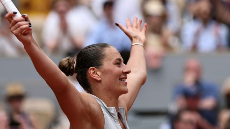 Swiatek, quatro vezes campe&atilde; de Roland Garros, &eacute; eliminada por Marta Kostyuk nas oitavas