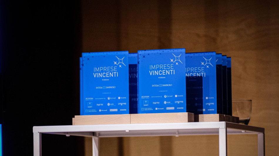 Intesa Sanpaolo premia le 'Imprese Vincenti' estere