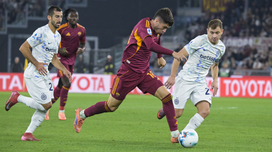 L'Inter raggiunge la vetta, Roma battuta 1-0