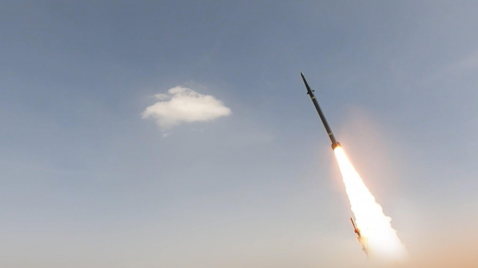 Houthi, 'raid aerei sauditi sull'aeroporto di Mocha in Yemen'
