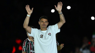 Torcida do Fluminense d&aacute; as boas-vindas a Thiago Silva no Maracan&atilde;