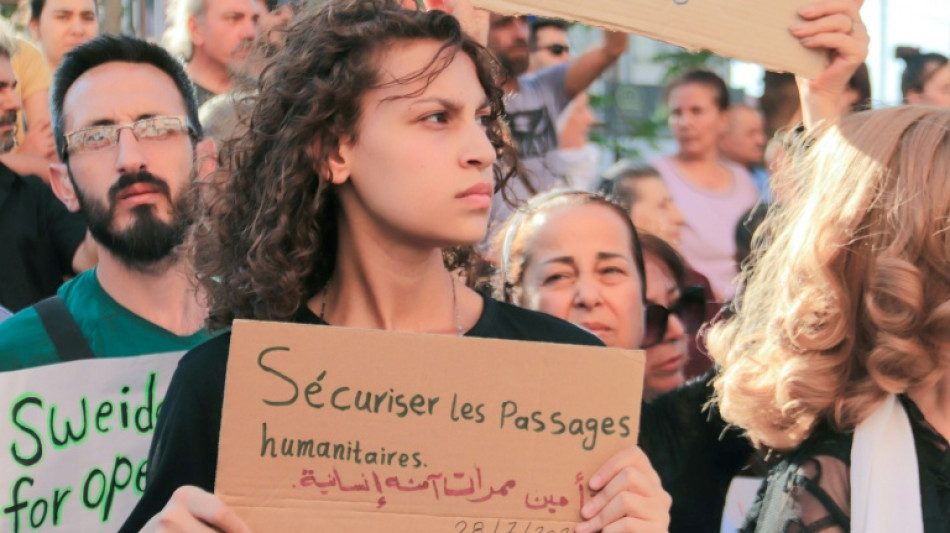 Hunderte Demonstranten im S&uuml;den Syriens fordern Abzug von Regierungstruppen