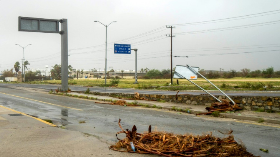 Furac&atilde;o toca a terra no M&eacute;xico