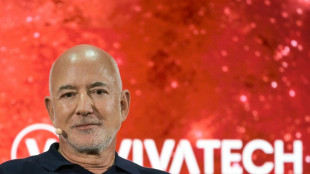 Amazon-Gr&uuml;nder Bezos steigt mit Investorengruppe bei FC Liverpool ein