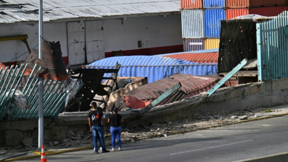 Trauma e incredulidade em bairro bombardeado na Venezuela