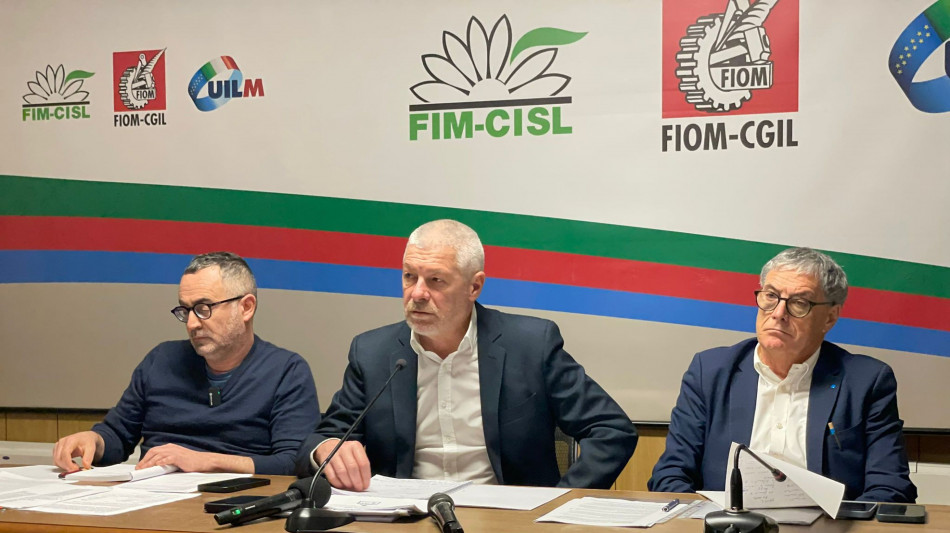 Sindacati, tavolo ex Ilva a palazzo Chigi entro febbraio o ci autoconvochiamo