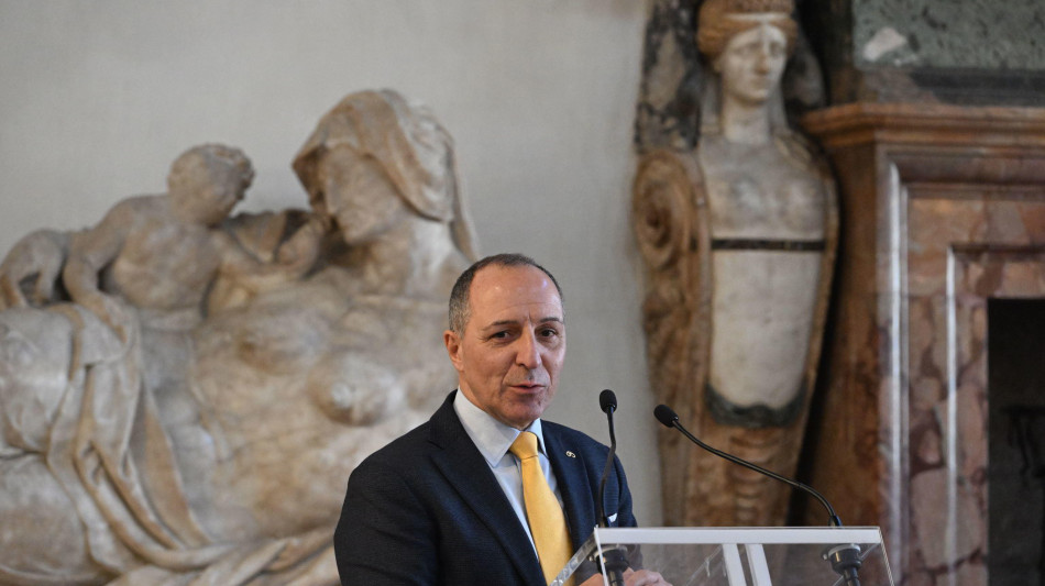 Ciclismo: partito da Genova il Giro della Lunigiana