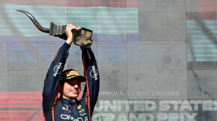 Verstappen vence GP dos EUA de Fórmula 1 e encosta na briga pelo título