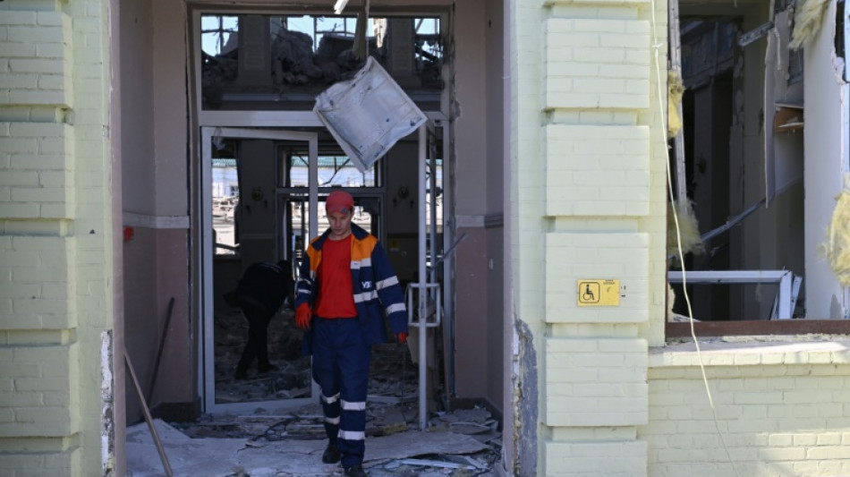 Russian strikes kill three in east Ukraine