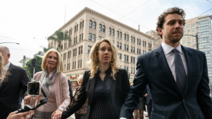 Elizabeth Holmes condenada a 11 a&ntilde;os de prisi&oacute;n por fraude con Theranos