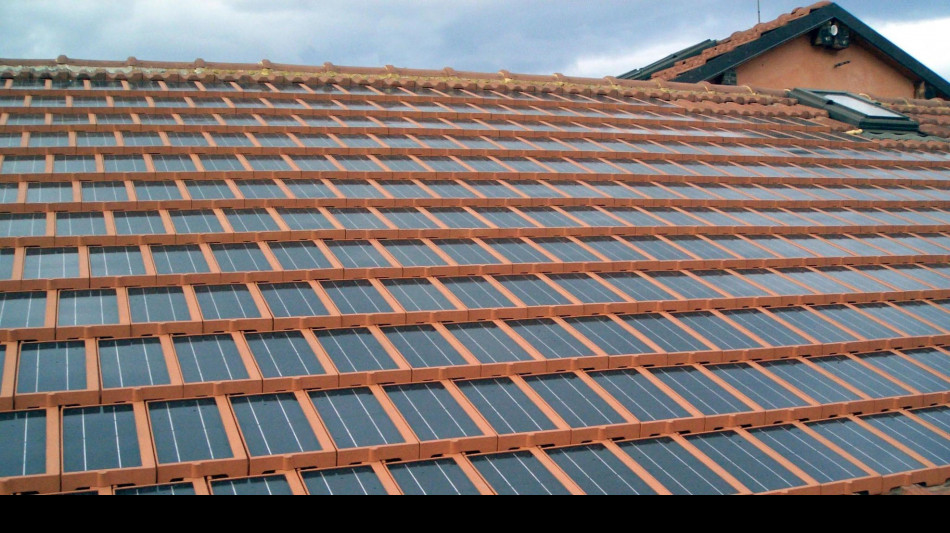 Anie, rinnovabili frenano nel trimestre con il fotovoltaico