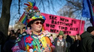 Hunderte protestieren in Magdeburg gegen AfD-Landesparteitag
