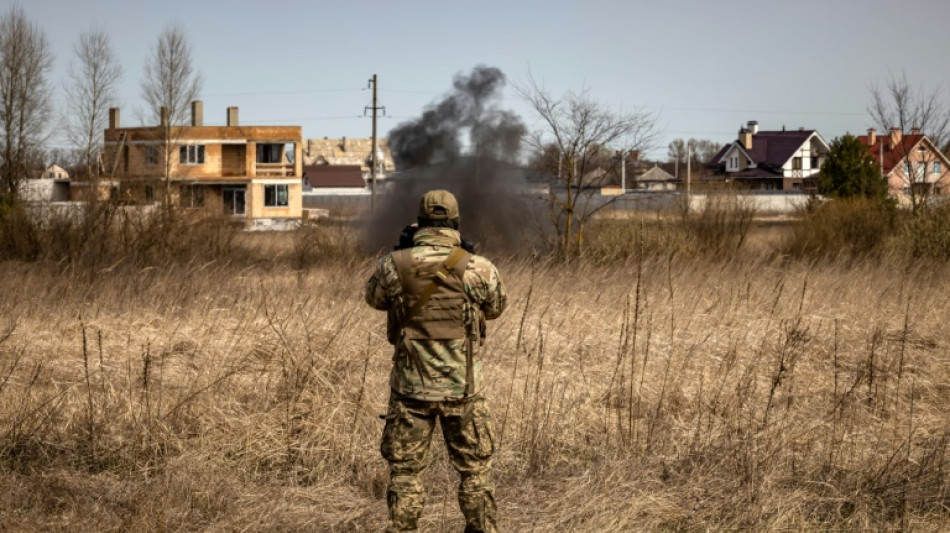 En los alrededores de Kiev, los desactivadores de minas est&aacute;n manos a la obra