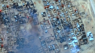 Neighbours improvise first aid for wounded in besieged Sudan city